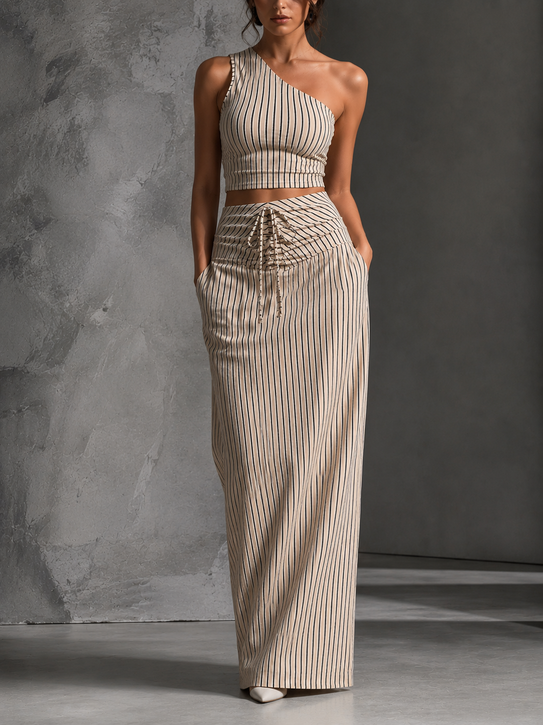 Danila | Completo a righe due pezzi con top asimmetrico