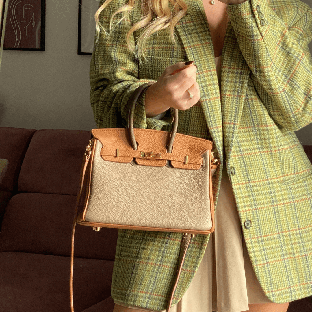 FABRIZIA – L'INTEMPORALE REINVENTATO CON AUDACIA