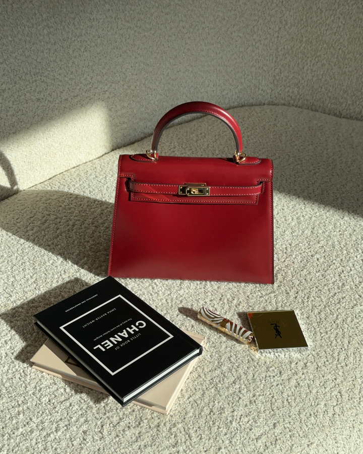 Gwen™ | Elegant Burgundy Leather Mini Bag