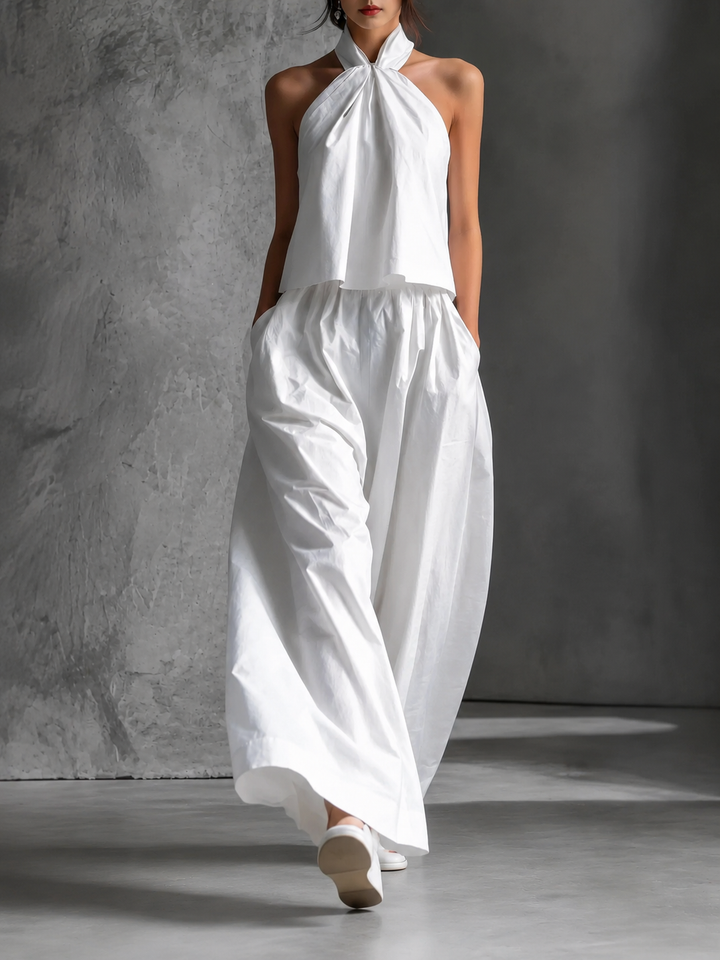 Belinda™ | Flowing Co-ord Set with Backless Top and Wide-Leg Trousers