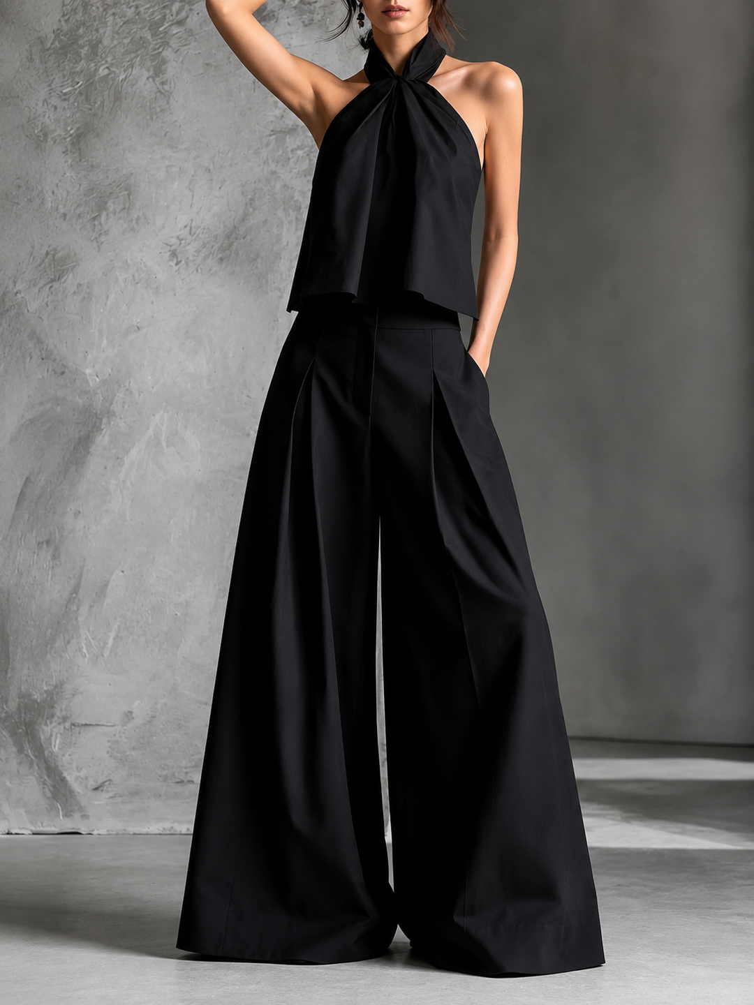 Belinda™ | Flowing Co-ord Set with Backless Top and Wide-Leg Trousers