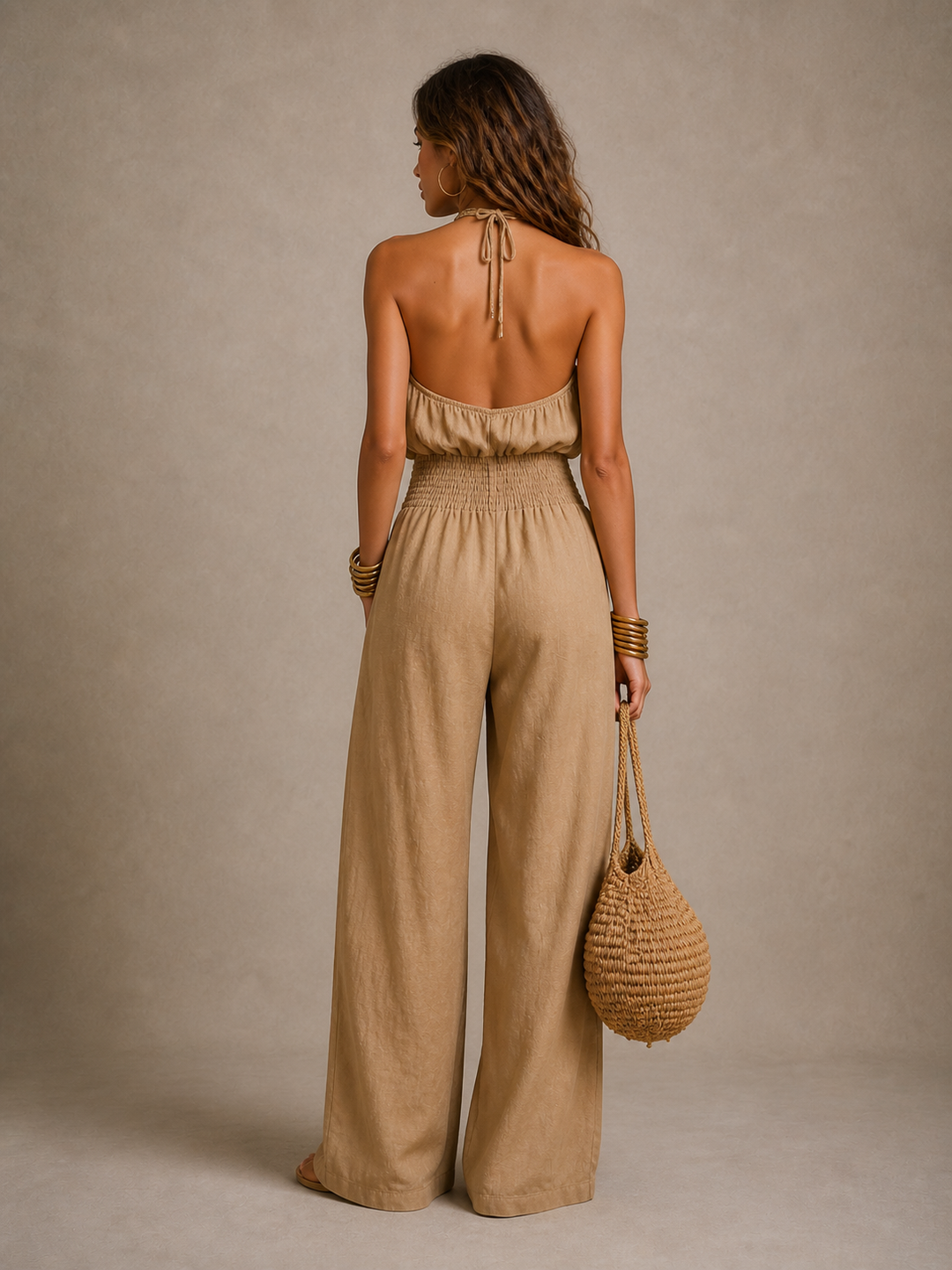 Mia™ | Elegant Halter-Neck Jumpsuit with Flowing Cut
