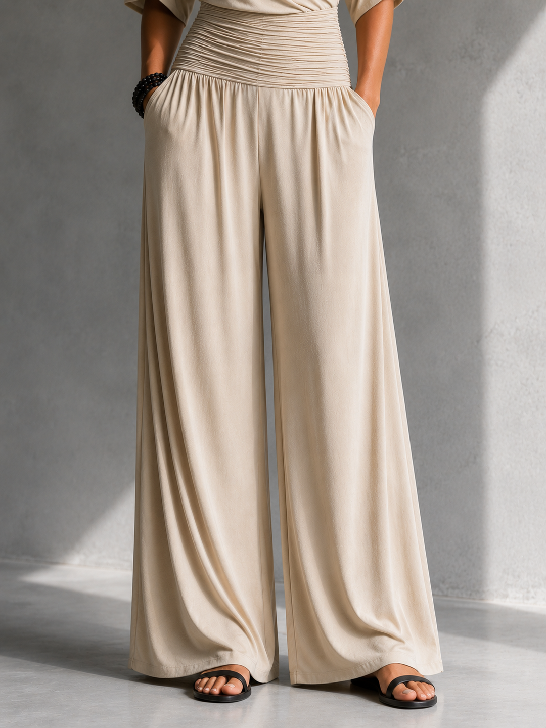 Gabrielle™ | Elegant Wrap-Effect Wide-Leg Jumpsuit