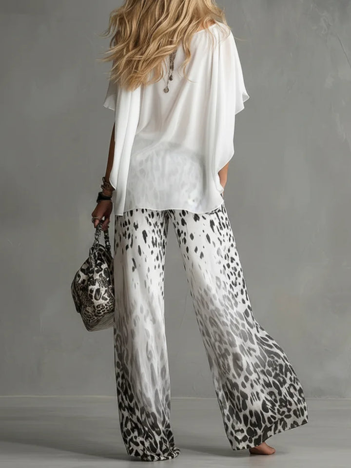 Imogen™ | Flowing Co-ord Set with Blouse and Printed Wide-Leg Trousers