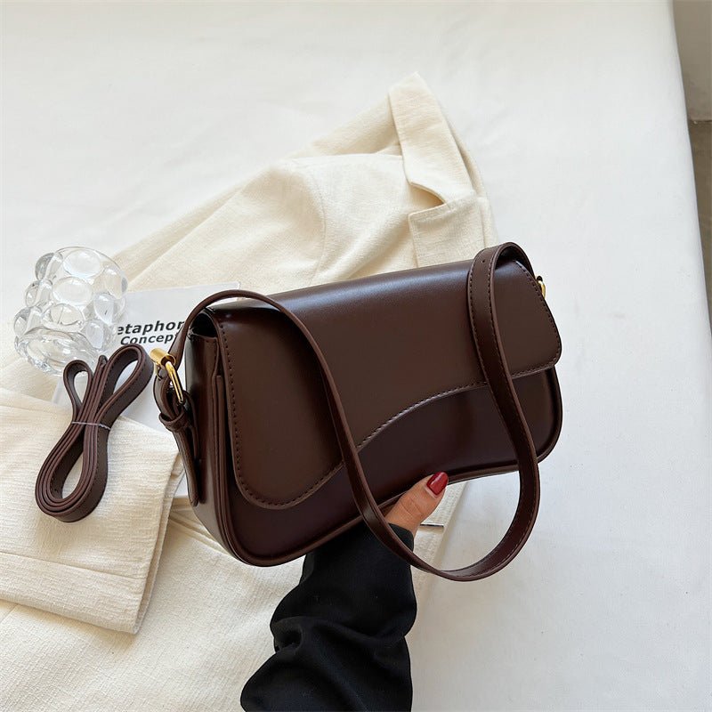 Gertrude™ | Elegant, Versatile Saddle Bag
